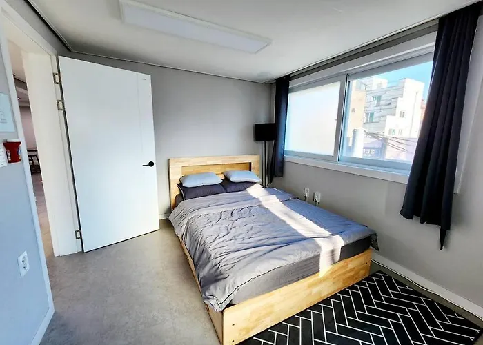 The Enough Appartement